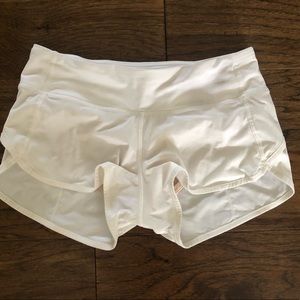White Lululemon Speed Up Shorts Size 4 - Great Condition!